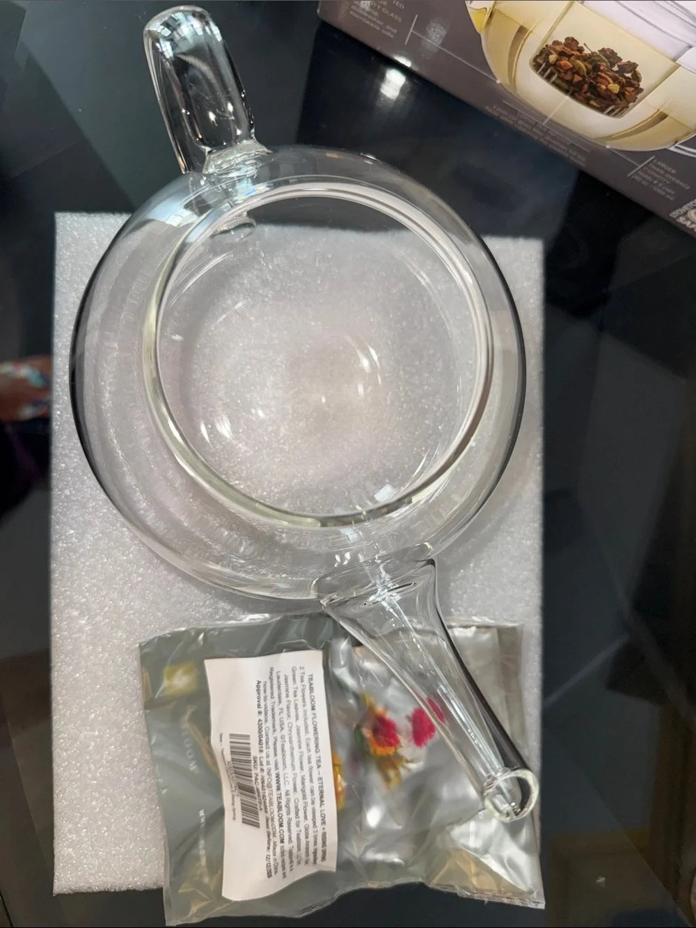 bloom Clear Glass Teapot with Infuser and Flower Bloom